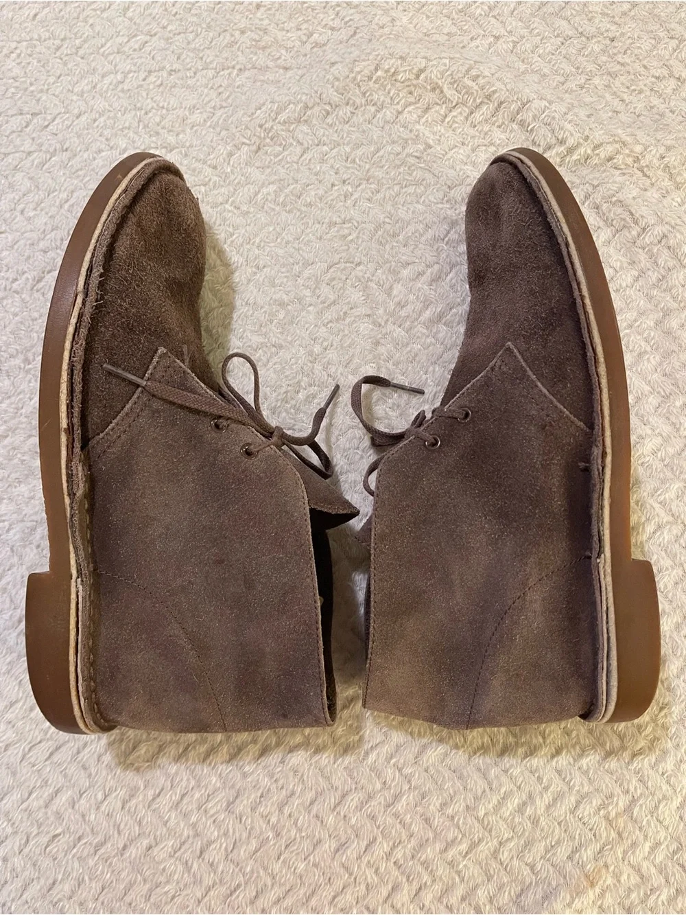 Clark’s Men's Brown Suede Chukka Boots - Casual Lace-Up Comfort size 9